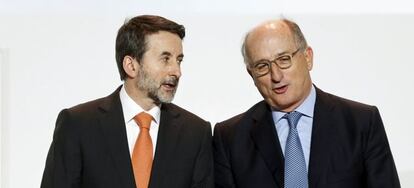 Josu Jon Imaz, consejero delegado de Repsol, y Antonio Brufau, presidente.