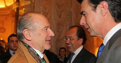 El presidente de Bankia, Rodrigo Rato, junto al ministro de Industria, Energía y Turismo, José Manuel Soria