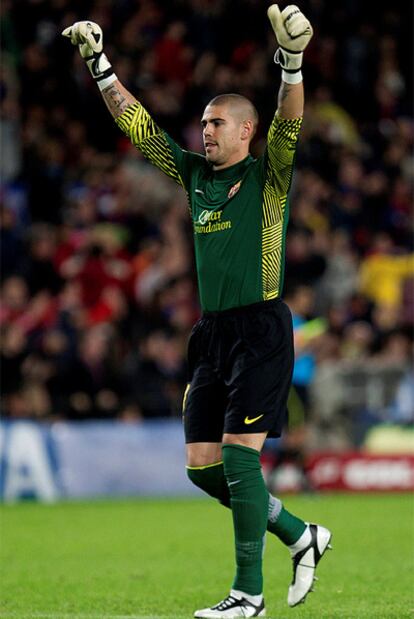 Valdés celebra un tanto frente al Zaragoza.