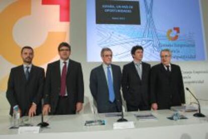 Presentaci&oacute;n del infome &quot;Espa&ntilde;a, un pa&iacute;s de oportunidades&quot;, el Consejo Empresarial para la Competitividad (CEC)