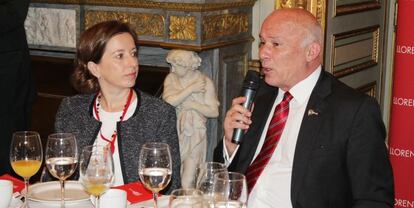 Luisa Garc&iacute;a, CEO Regi&oacute;n Andina de Llorente &amp; Cuenca, y Eduardo Ferreyros, ministro de Comercio Exterior y Turismo de Per&uacute;
 