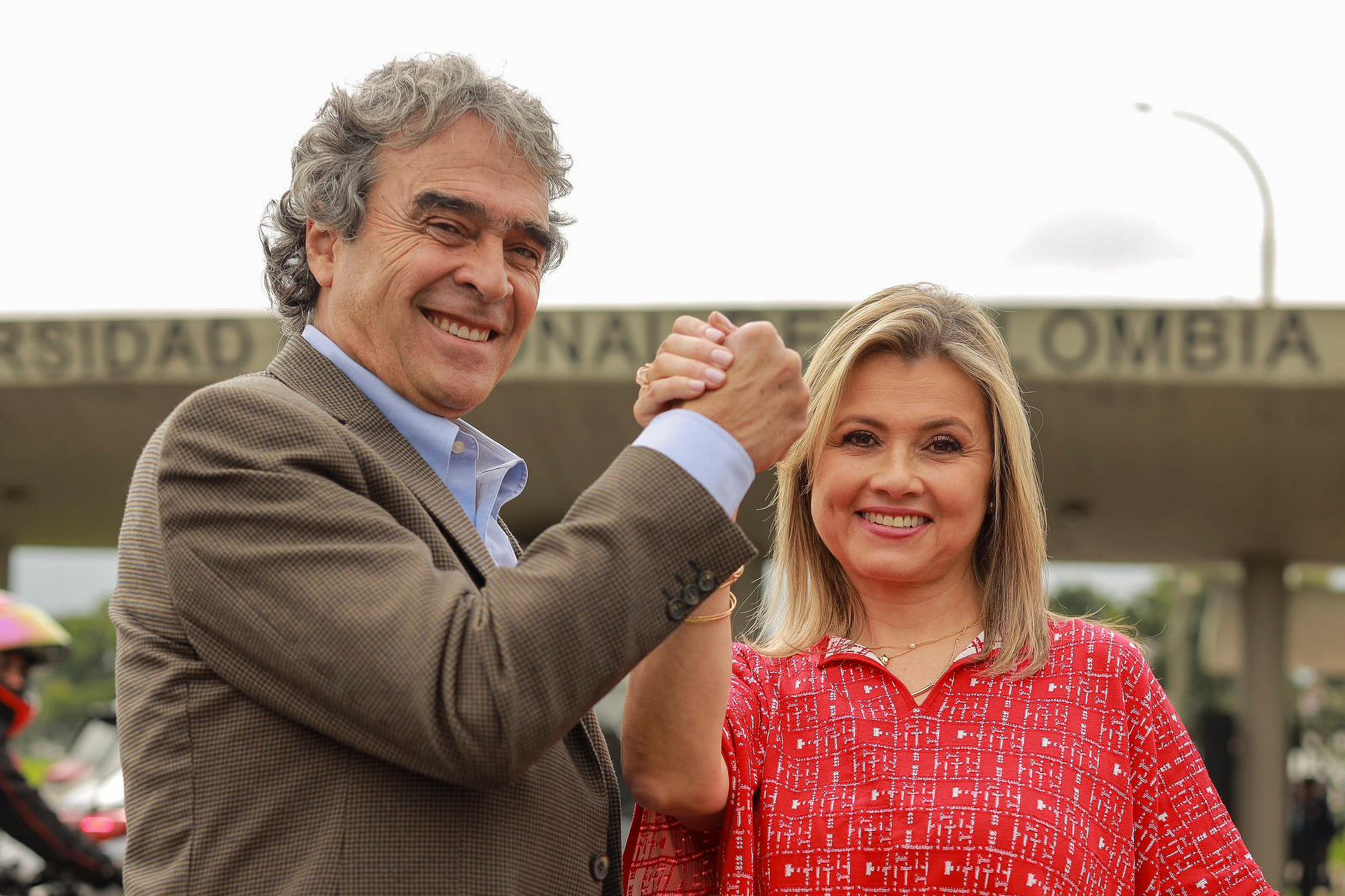 Sergio Fajardo y Edna Bonilla, este jueves, en Bogotá.