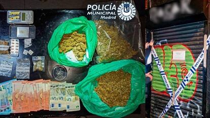 Imagen facilitada por la Policía Municipal tras intervenir droga en una fiesta en el distrito de Arganzuela este fin de semana.