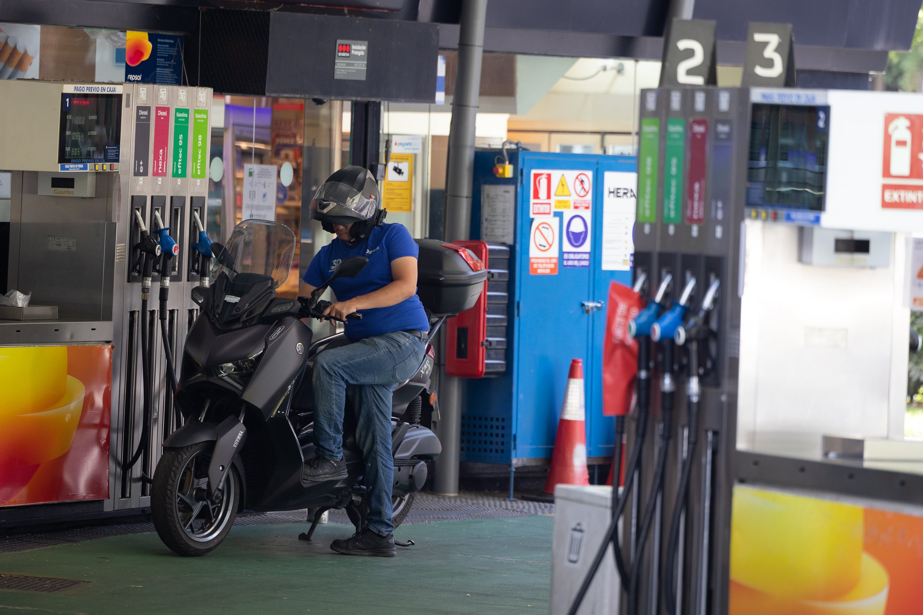 España lidera el encarecimiento de los carburantes en Europa tras la retirada progresiva de ayudas
