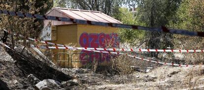 Caseta junto a la que fue hallada la niña de siete años.