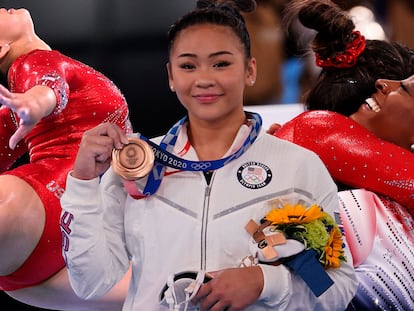 Así es Sunisa Lee, la heredera de Simone Biles, que se enfrentó al machismo para ser campeona olímpica