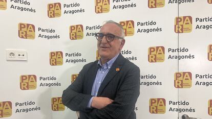 Clemente Sánchez-Garnica, elegido nuevo presidente del PAR tras una moción de censura contra Arturo Aliaga.