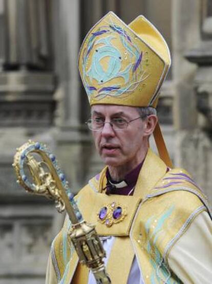 Fotografa de archivo tomada el 21 de marzo de 2013 que muestra al arzobispo d Canterbury, Justin Welby, tras su presentacin en la catedral de Canterbury en Kent (Reino Unido). EFE/Archivo