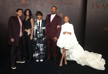 The Smith family, from left: Trey Smith (son of Will Smith and Sheree Zampino), Willow, Jaden, Will and Jada Pinkett-Smith, at the premiere of 'Emancipation,' on November 30, 2022, in Los Angeles.