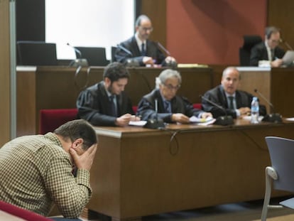 Joaquin Benitez, imputado en el caso de los abusos en el colegio de los Maristas de Barcelona, en la Audiencia de Barcelona.