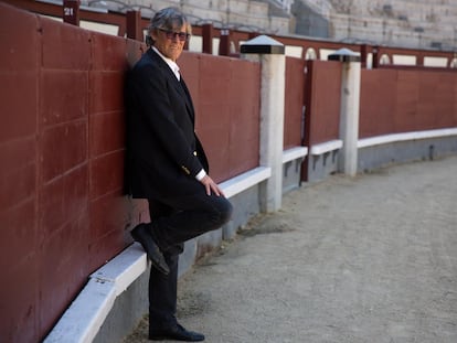 Simón Casas, en el ruedo de la plaza de Las Ventas.