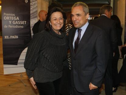 Ruth Porta y Rafael Simancas, en la ceremonia de entrega de los premios Ortega y Gasset de Periodismo 2010.
