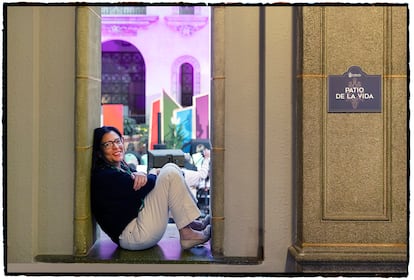Claudia Neira, directora del Festival Centroamérica Cuenta desde 2015, combina su labor de gestión cultural con su experiencia en comunicación estratégica y relaciones públicas.