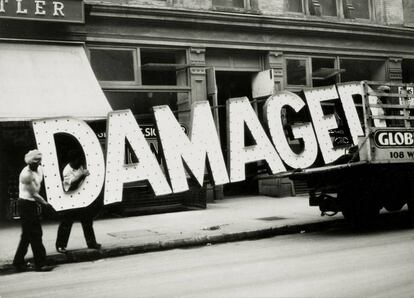 &#039;Cami&oacute;n y letrero&#039; (1930), de Walker Evans.