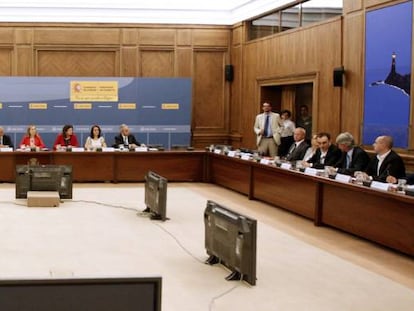 Un momento de la reuni&oacute;n entre representantes del Ministerio de Fomento y las aerol&iacute;neas. 