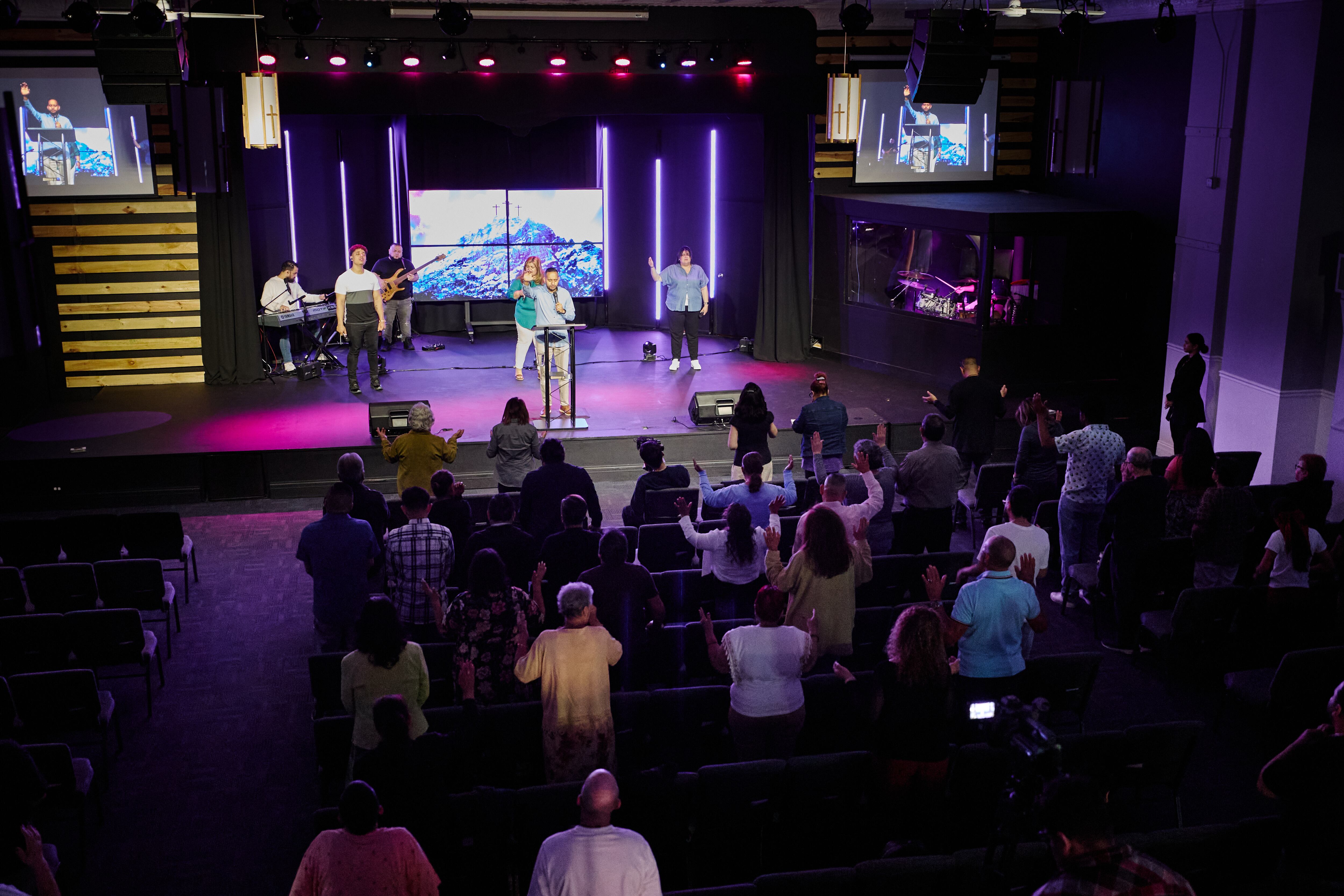 Faith, family and hatred of progressive policies: The power of Latino evangelicals spreads across the United States - Vimarsana News