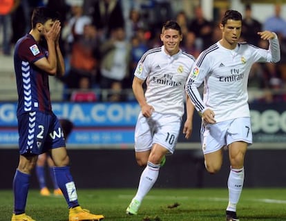 James y Cristiano celebran un gol en Ipurúa