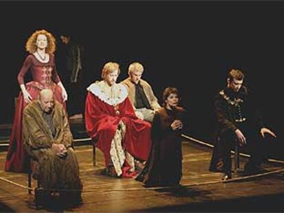 Los actores de 'El gran teatro del mundo', dirigidos por Christian Schiaretti.