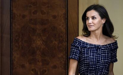 La reina Letizia en el palacio de La Zarzuela, en Madrid, este martes. 