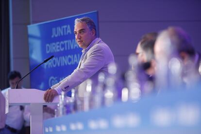 El coordinador general del PP, Elías Bendodo, en un acto de su partido en Málaga.