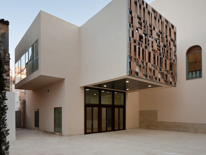 Arquitectura nueva para arropar la cansada