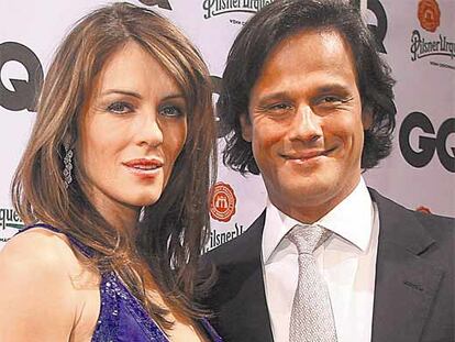 La actriz Liz Hurley y Arun Nayar, en una fiesta antes de darse el sí quiero ayer en el castillo Sudeley.