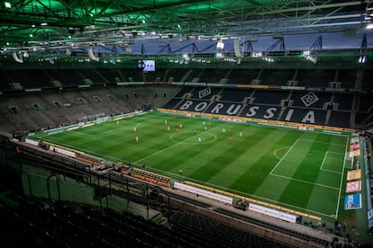 Encuentro a puerta cerrada en el estadio del Borussia Mönchengladbach el pasado 11 de marzo. 