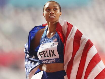 Allyson Felix, después de batir el récord del mundo en el relevo del 4x400 mixto.