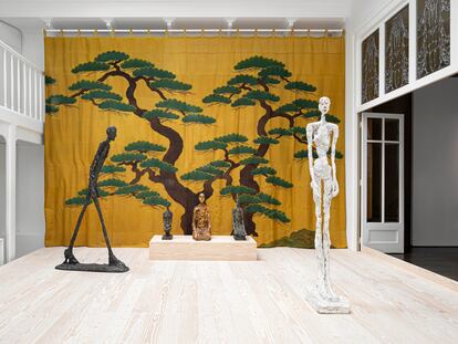 Vista de la exposición 'Giacometti / Sugimoto. En scène', en el Instituto Giacometti.