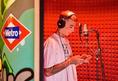 En este estudio, Kaydy Cain ha grabado íntegramente su nueva mixtape, 'El juguete de tu muñeca', para cuyo lanzamiento ha facturado una figura de acción a su imagen y semejanza.