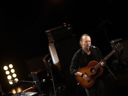 Thom Yorke, líder de Radiohead, durante una actuación en París, el 4 de diciembre de 2015.