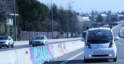 Indra prueba un vehículo autónomo en Madrid.