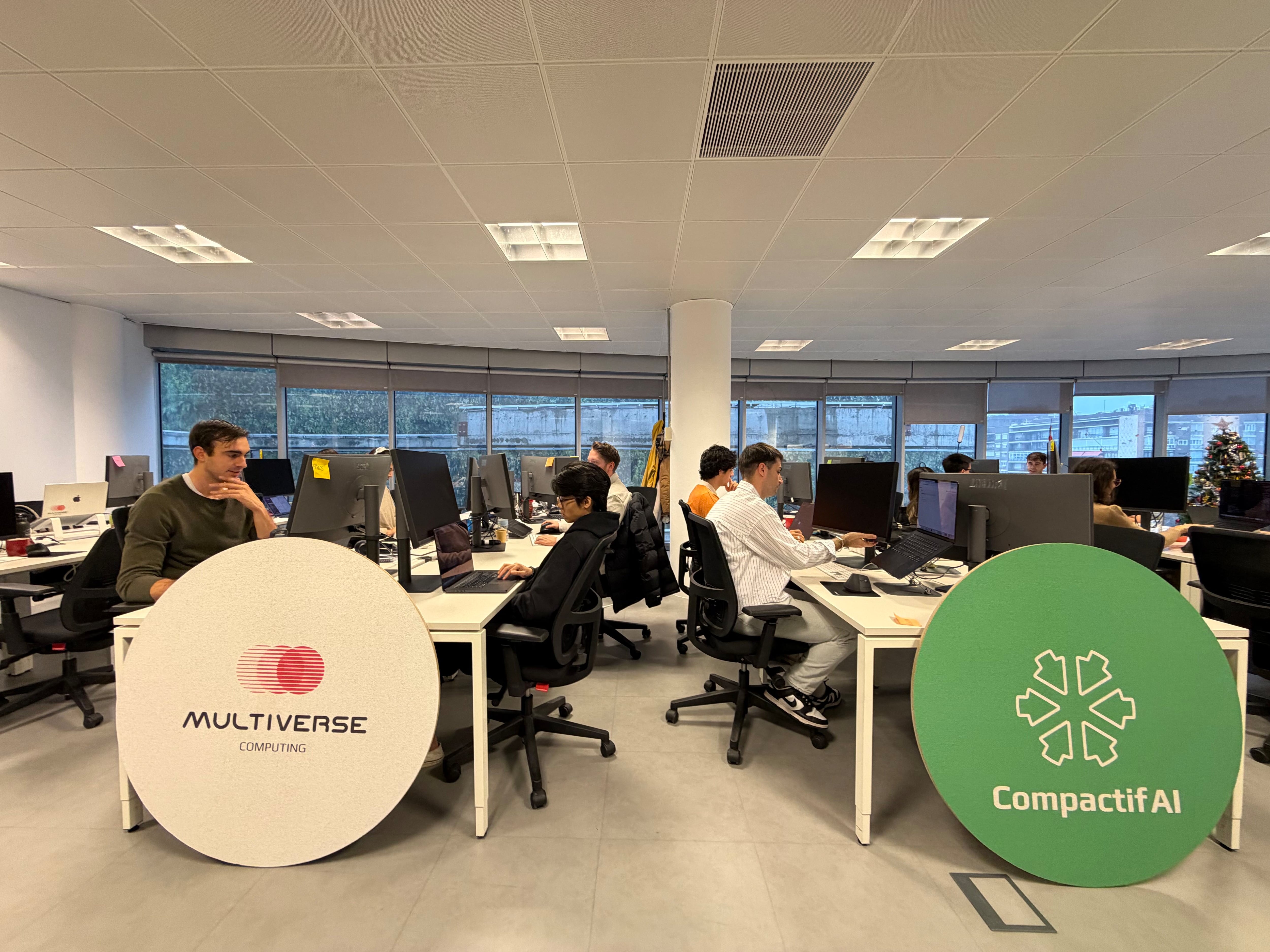 Multiverse Computing acelera la expansión de sus modelos de IA y abre nueva sede en Madrid