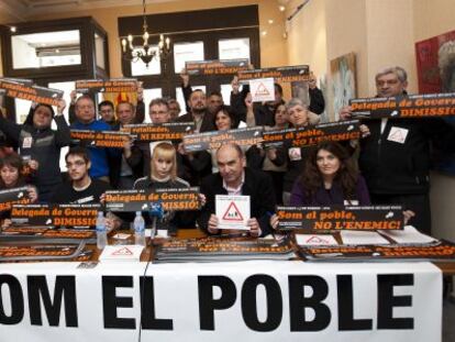 Los miembros de la Asamblea Micalet en su sede en Valencia.