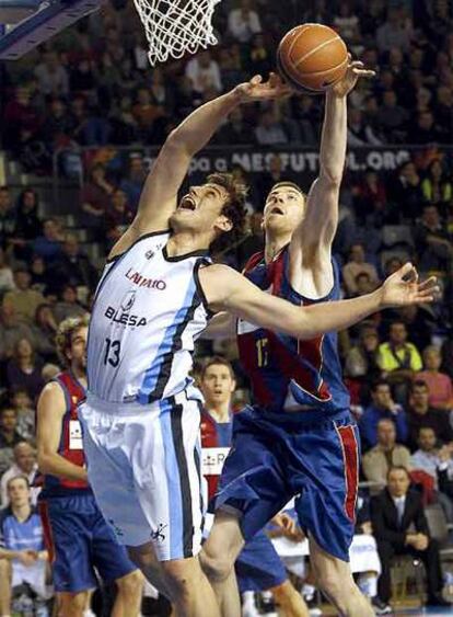 Doblas (izquierda) y Fran Vázquez durante el partido.