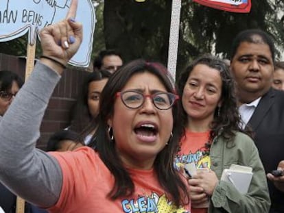 La medida cautelar impide al Gobierno rescindir el programa DACA mientras se juzga la denuncia de California contra la Casa Blanca