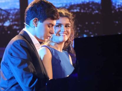 Amaia y Alfred interpretan 'City of Stars' en la gala 3 de 'OT 2017'.