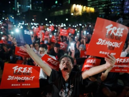 Miles de personas se han manifestado este miércoles bajo el lema  Libertad para Hong Kong. Democracia ya 