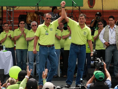 Jorge Glas y Rafael Correa en un mitin político, en 2012.