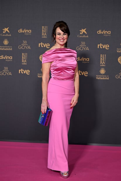 Silvia Marsó se apuntó a la tendencia 'Barbiecore' con este vestido rosa con cuerpo satinado.