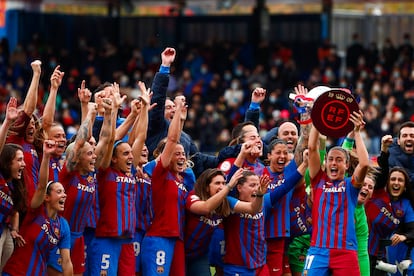 Las jugadoras del Barcelona celebran el título de la Liga Iberdrola.