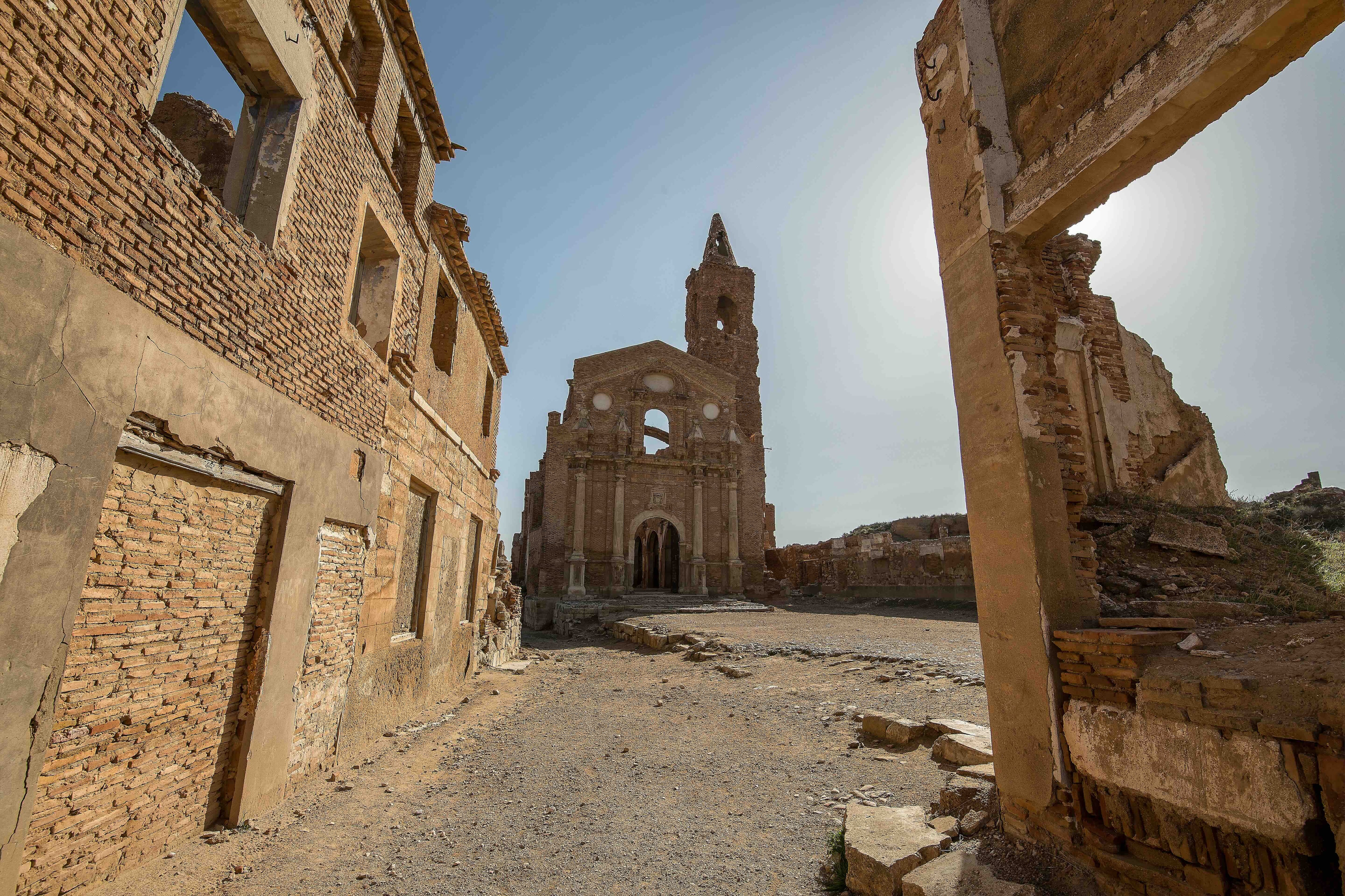 SOS internacional por Belchite: la ruina definitiva  amenaza los restos del pueblo símbolo de la Guerra Civil