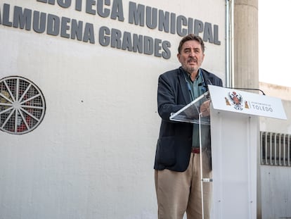 Luis García Montero inaugura la biblioteca municipal Almudena Grandes, el viernes en Toledo.