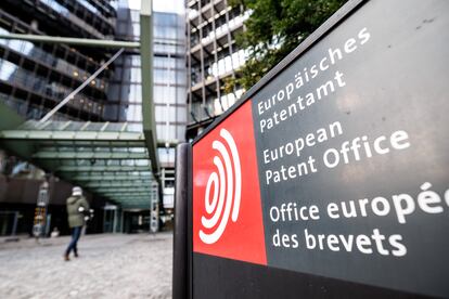 Entrada a la sede europea de patentes en Munich (Alemania).