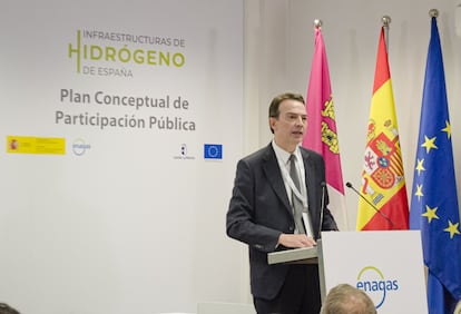 Arturo Gonzalo, consejero delegado de la energética Enagas durante la presentación del Plan de Participación Pública (PCPP) de la red troncal de hidrógeno en Puertollano (Ciudad Real) el 25 de abril de 2025. Imagen cedida por la empresa