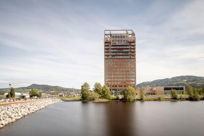 Mjøstårnet, the Mjøsa Lake Tower in the small Norwegian municipality of Brumunddal, is currently the tallest wooden building at 18 stories and 85.5 meters (280.5 feet).