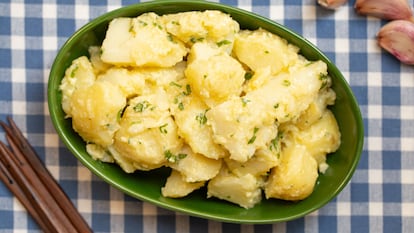 Patatas con alioli