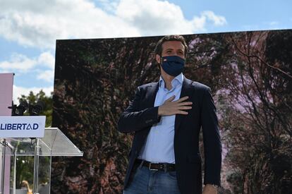 Pablo Casado en un acto electoral en Majadahonda (Madrid), este sábado. 