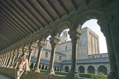 Claustro de la catedral románica de La Seu d'Urgell, en Lleida.