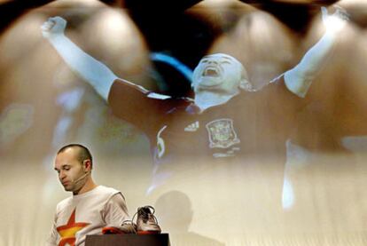 Iniesta, ayer durante un acto publicitario en Barcelona.